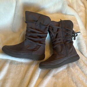 Faux suede cozy lined boots